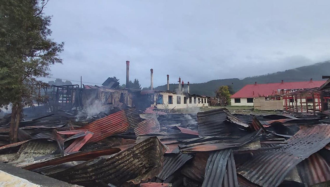 /2020/10/28/hoy-28-de-octubre-se-cumple-un-ano-que-la-abandonada-escuela-francia-fuera-destruida-intencionalmente-en-un-incendio