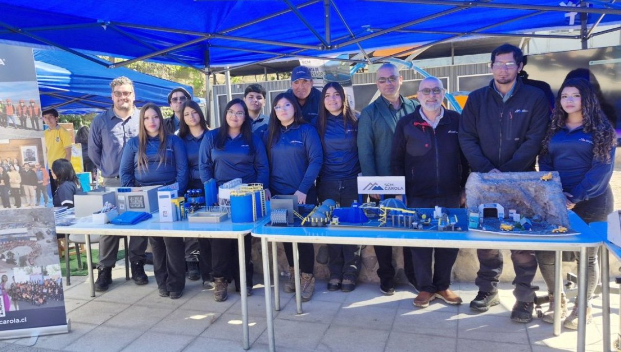 /atacama/estudiantes-duales-de-scm-carola-participaron-en-expotec-2026