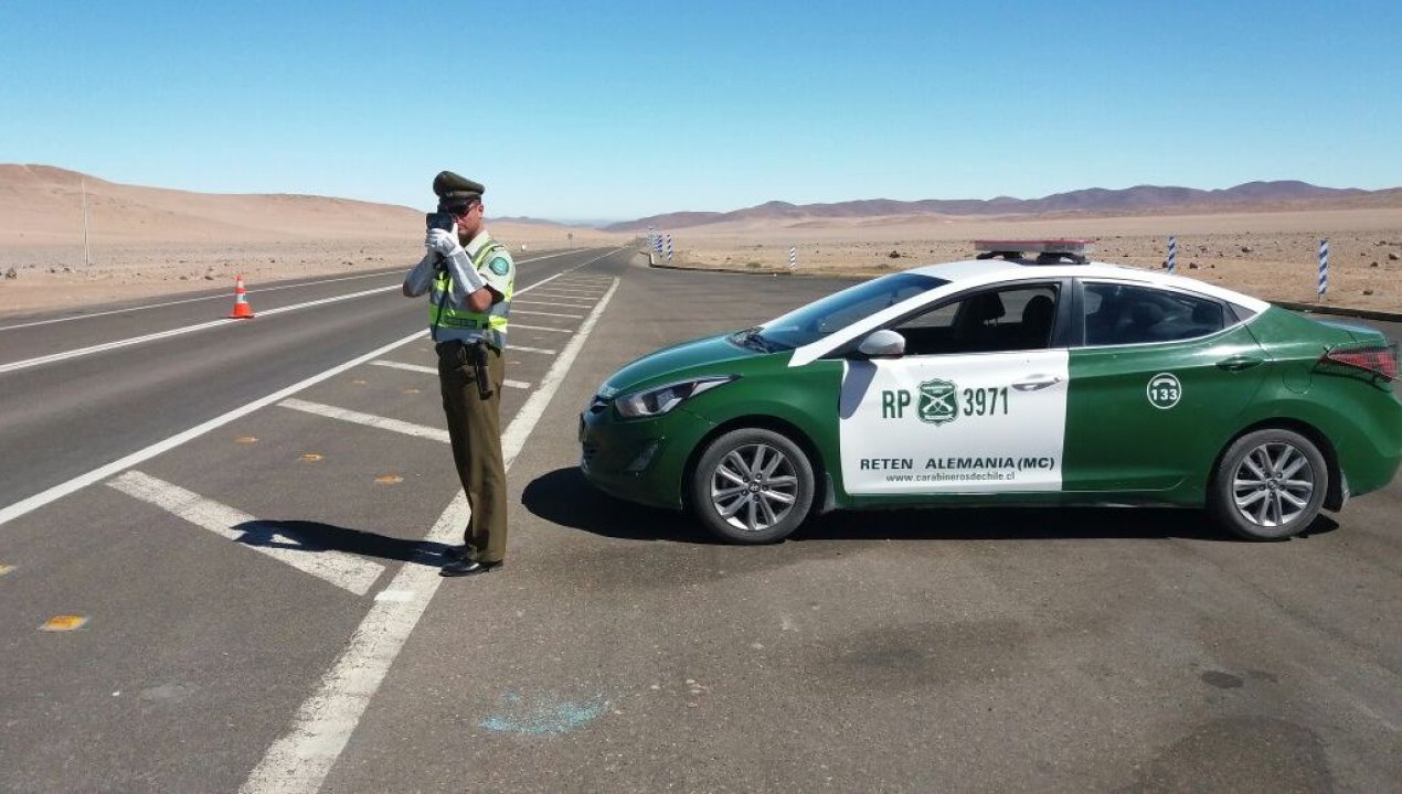 /detienen-a-seis-personas-en-control-carretero-en-taltal