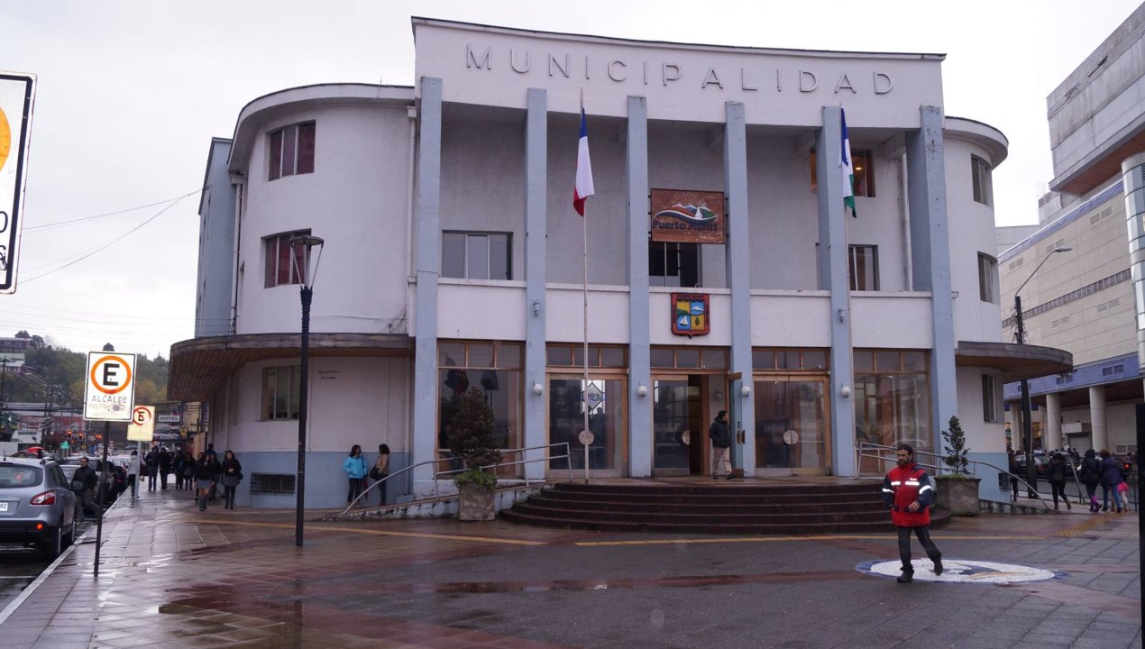 /puerto-montt-funcionaria-municipal-denuncia-a-dos-concejales-bajo-la-ley