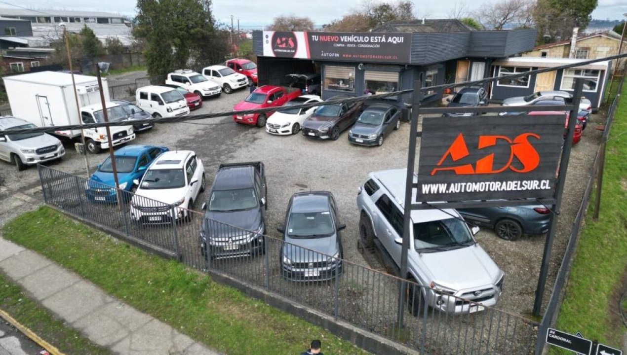 /local/prision-preventiva-para-ejecutivo-de-banco-santander-y-duenos-de-automotora