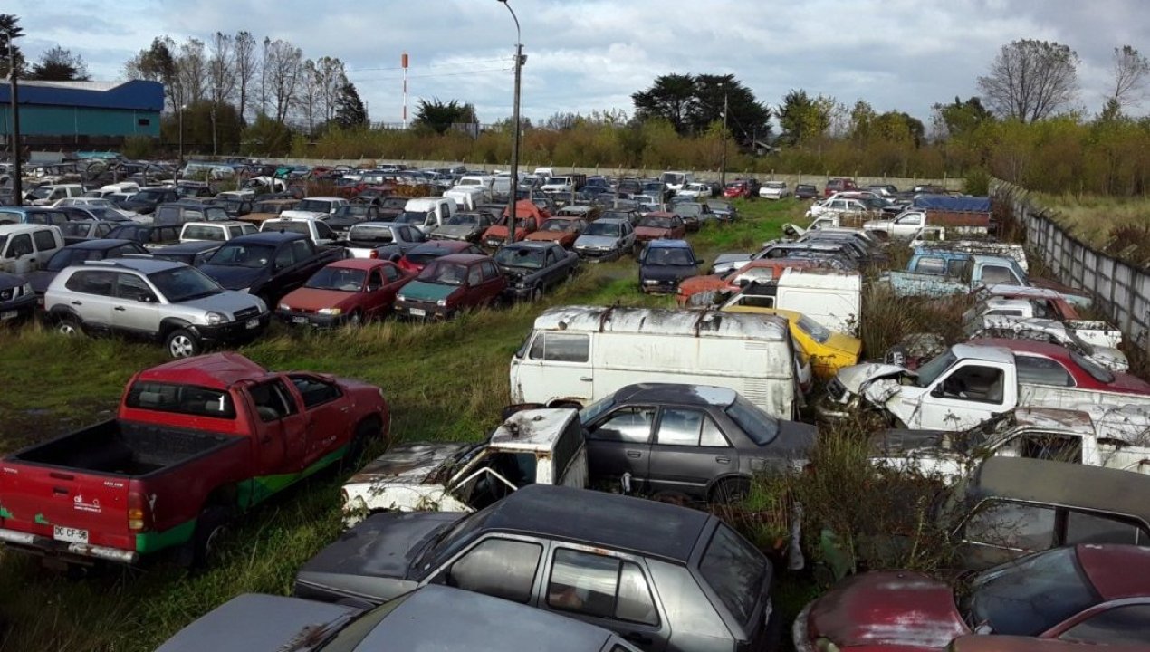 /puerto-montt-licita-nuevo-aparcadero-municipal-para-retirar-autos