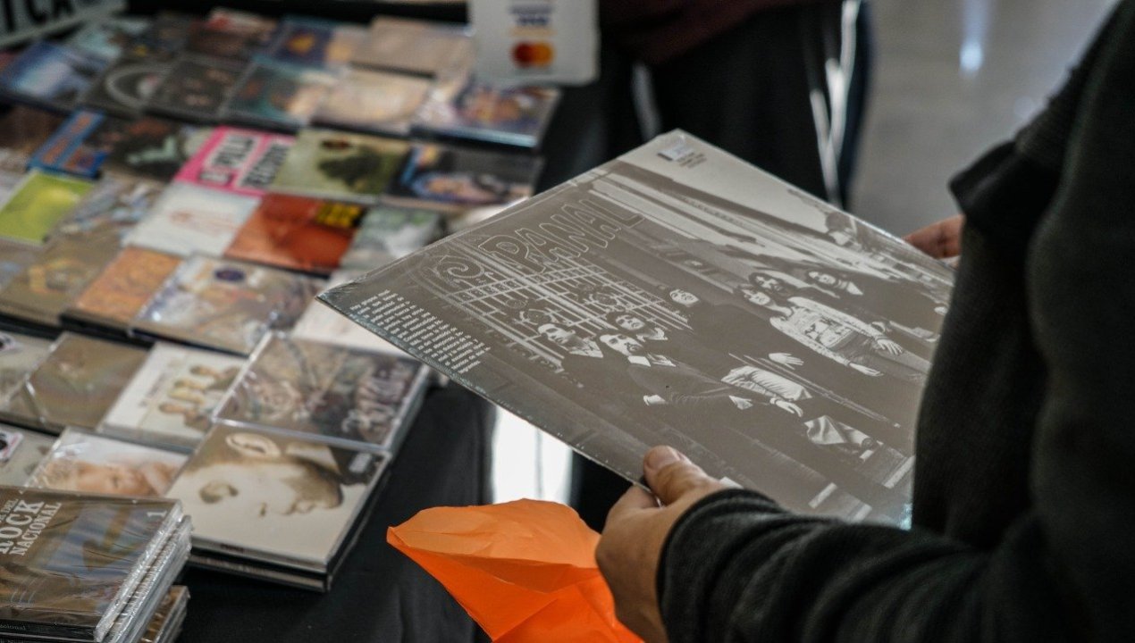/discos-de-vinilo-aterrizan-el-sabado-4-en-junta-de-vecinos-mauricio-braun