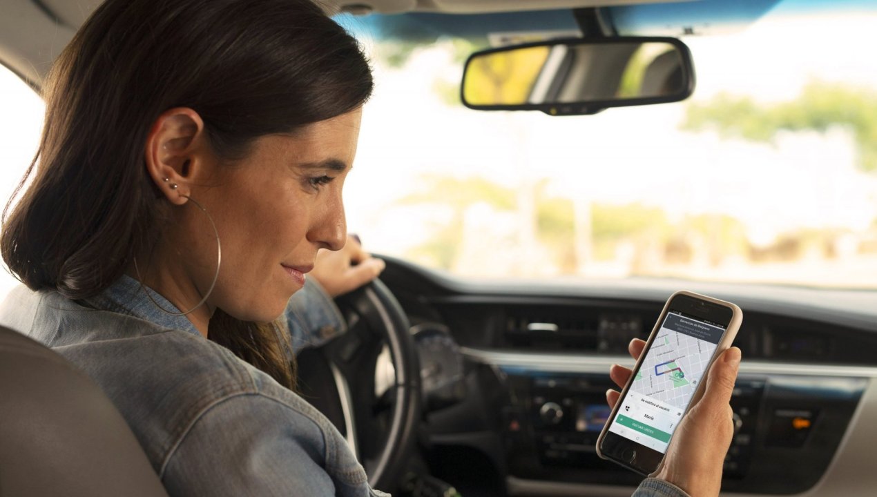 /uber-mujeres-llega-a-punta-arenas-para-ofrecer-mas-opciones-de-movilidad-a