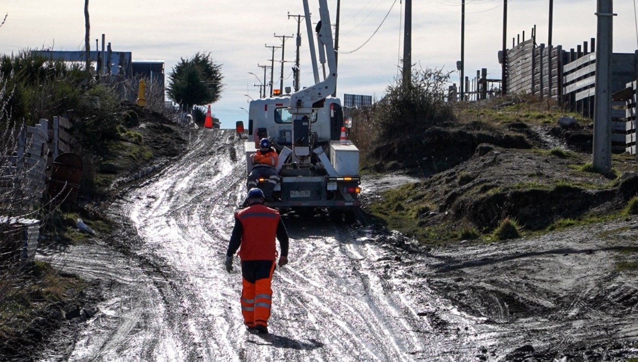 /municipio-mejora-capacidad-electrica-y-extiende-alumbrado-en-periurbano