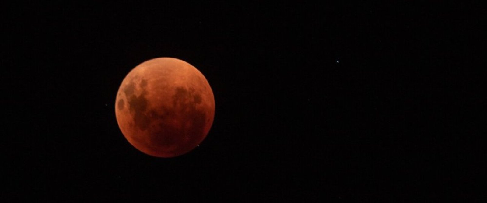 Calendario astronómico de marzo contempla un eclipse lunar y el paso de un cometa