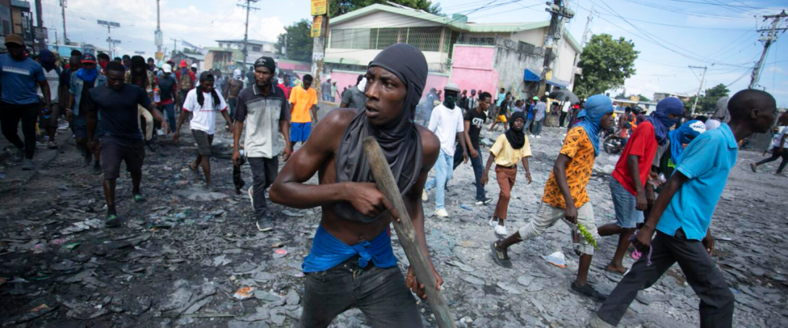 Crisis en Haití: Decretan estado de emergencia tras fuga de más de 3.500 presos