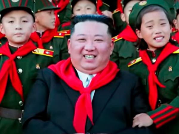 “Un padre amigo”: El nuevo hit norcoreano en honor a Kim Jong-un