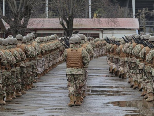 Putre: Más de 40 conscriptos de regimiento militar presentan infección respiratoria