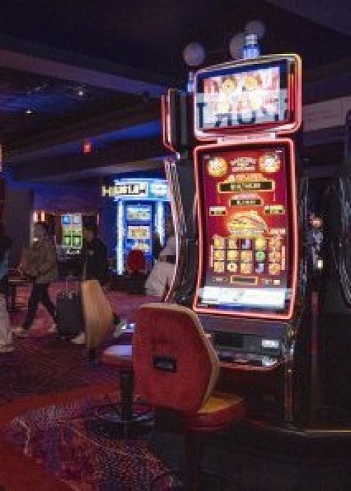 Contraloría revela que más de 13 mil funcionarios visitaron casinos mientras estaban con licencia médica