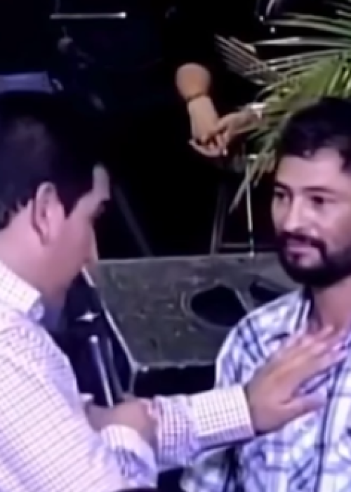 Pastor hondureño genera indignación al pedir terreno a cambio de bendición divina de Dios