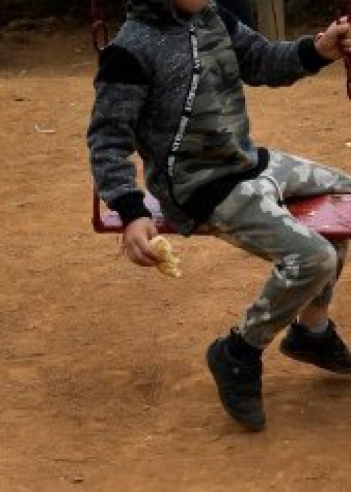 Escándalo en centro de protección infantil: dos funcionarios sorprendidos teniendo relaciones sexuales