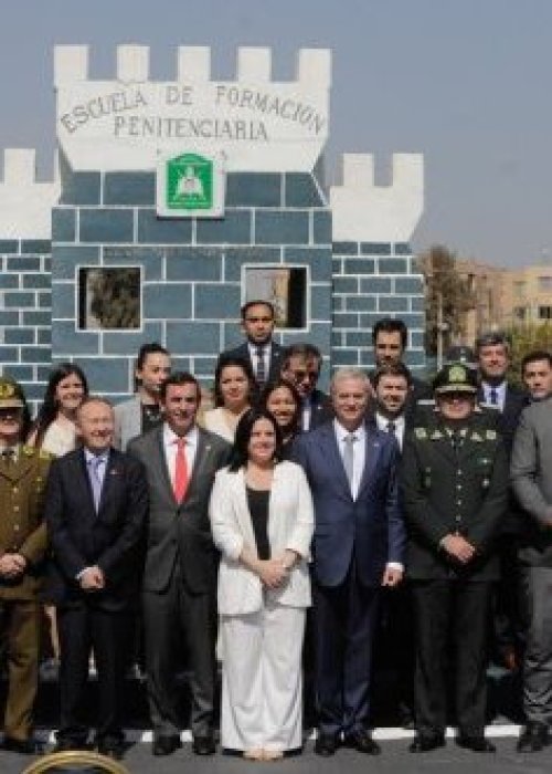 Primer mes de Kast marcado por crisis, críticas y alza en desaprobación