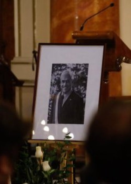 Cámara aprueba monumento a Sebastián Piñera en Plaza de la Ciudadanía