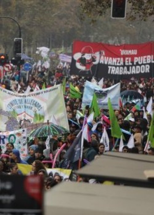 Kast acusa al Partido Comunista de “agitar las calles” y oposición responde con críticas al Gobierno