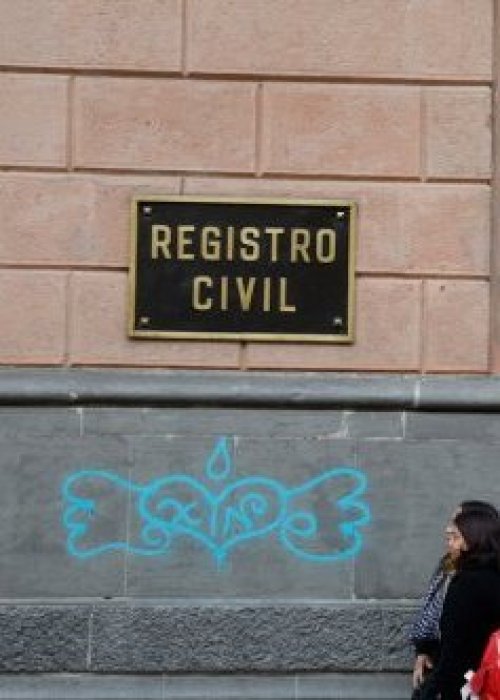 Fallo técnico en el Registro Civil enciende alarmas por emisión de identidades irregulares