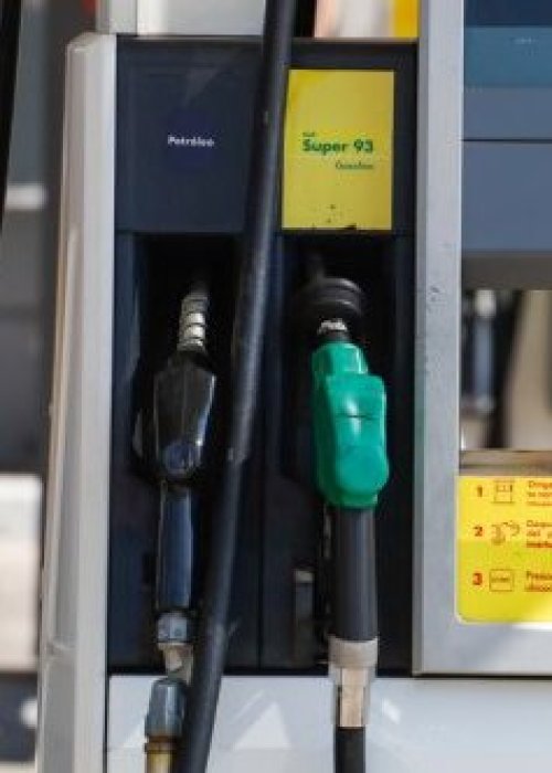 Efecto Ormuz: El alivio económico que traería a Chile el acuerdo entre EE.UU. e Irán