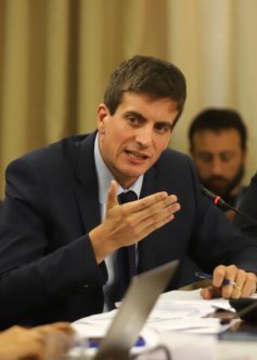 Desmarque de Schalper complica acusación constitucional contra Nicolás Grau