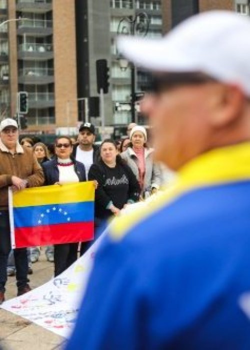 Gobierno permitirá la salida de venezolanos con pasaporte vencido
