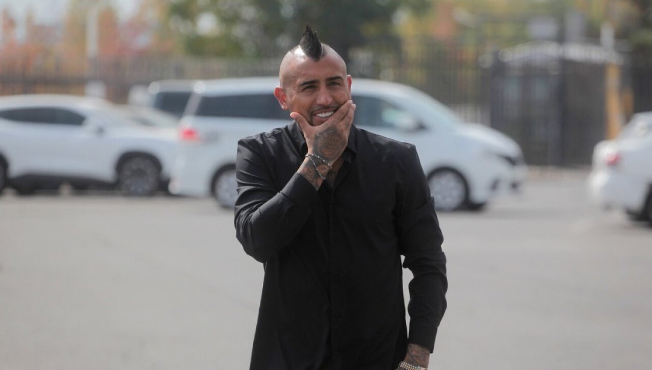 /magazine/arturo-vidal-sorprende-con-mensaje-a-los-hinchas-de-la-u-tras-sangrienta